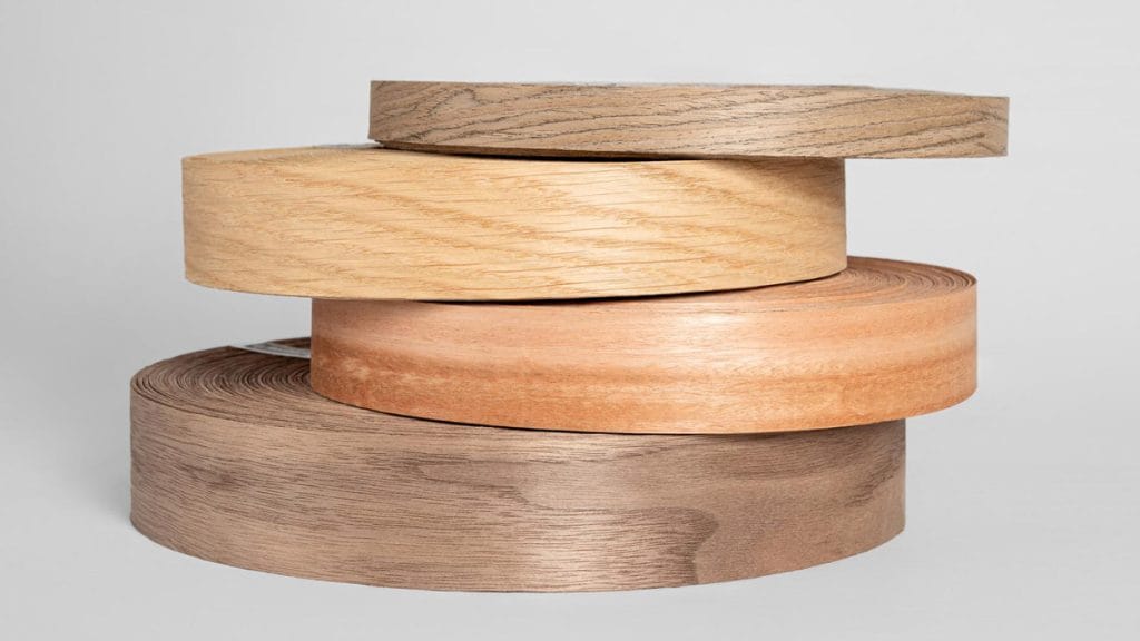 Fita de madeira natural suportada x fita de PVC: qual a melhor opção para acabamento?